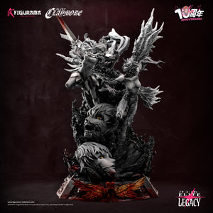 Claymore: Teresa vs. Priscilla 10th anniversary edition statue